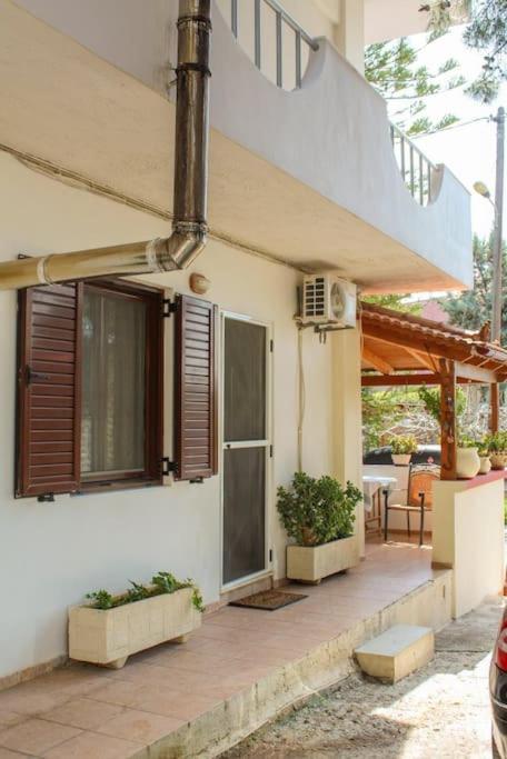 Afroditi'S Guest House Heraklion Exteriör bild